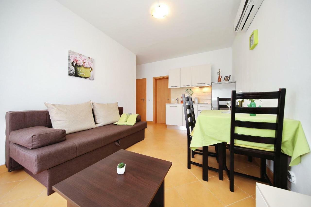 Apartments Olive Zaton  Luaran gambar
