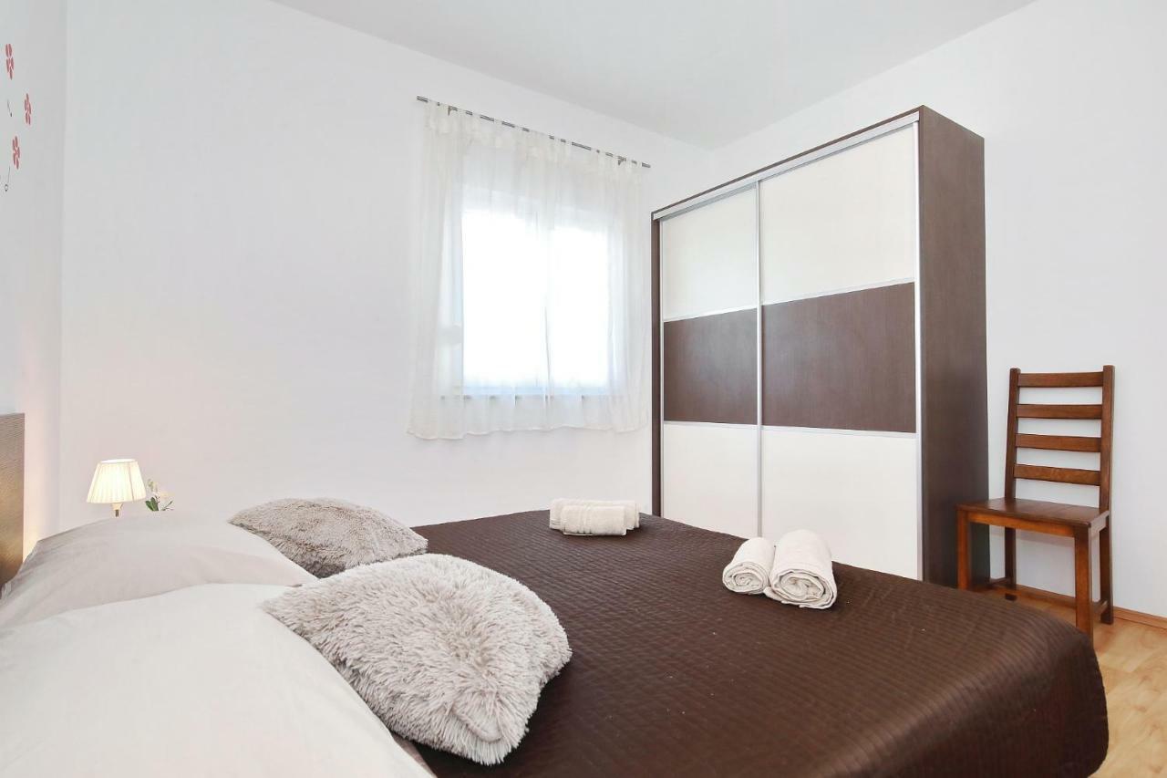 Apartments Olive Zaton  Luaran gambar