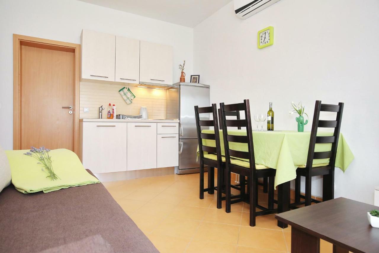 Apartments Olive Zaton  Luaran gambar